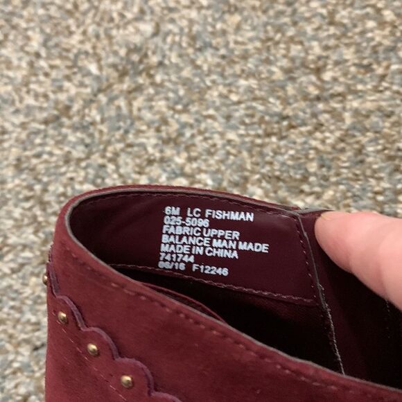 Liz Claiborne Flex Form Booties, Faux Suede, Burgundy, Size 6 - Picture 9 of 12